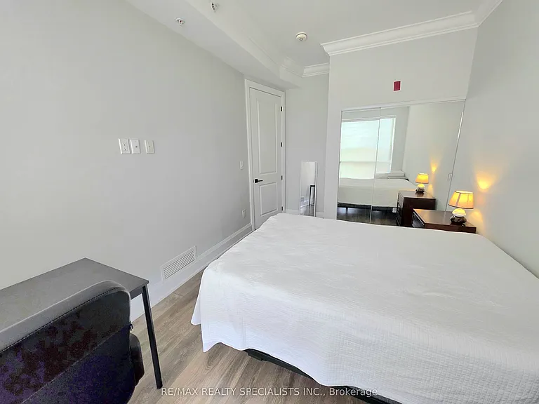 4040 Upper Middle Rd #401 — Photo 15