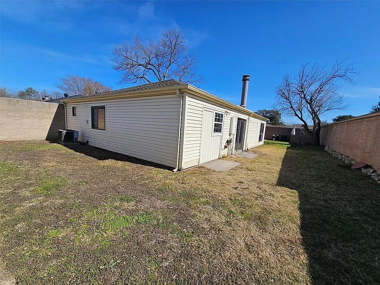 8319 Wind Veil Dr — Photo 42