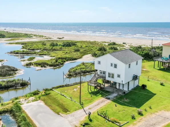 11203 Beard Dr, Galveston, TX 77554