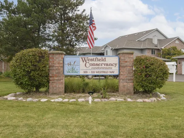 533 Westfield WAY #C, Pewaukee, WI 53072