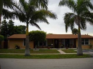 1112 SE 5th St, Deerfield Beach, FL 33441