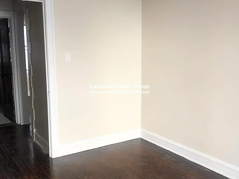 1806 W Farwell Ave #1A — Photo 1