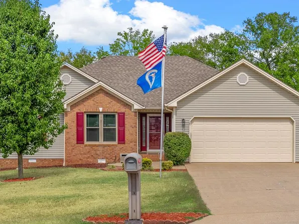 1230 Bark Ridge Cir, Hopkinsville, KY 42240