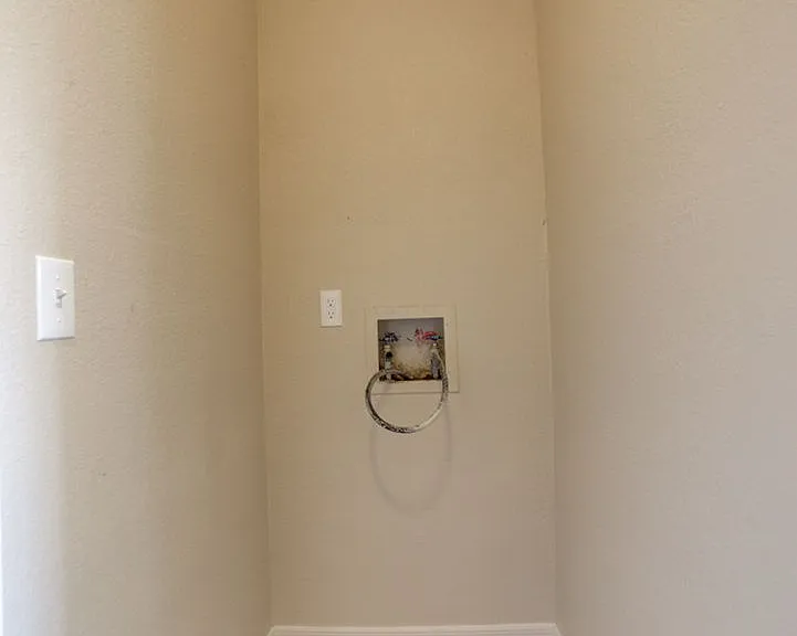 S 79th E Ave Duplex — Photo 3