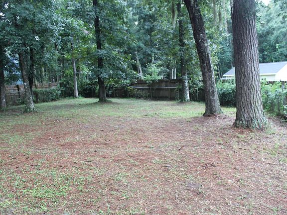 Plenty of room in the back yard
