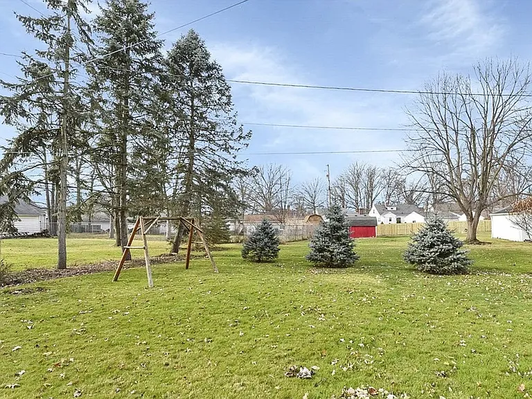 Pleasant Hill Dr — Photo 24
