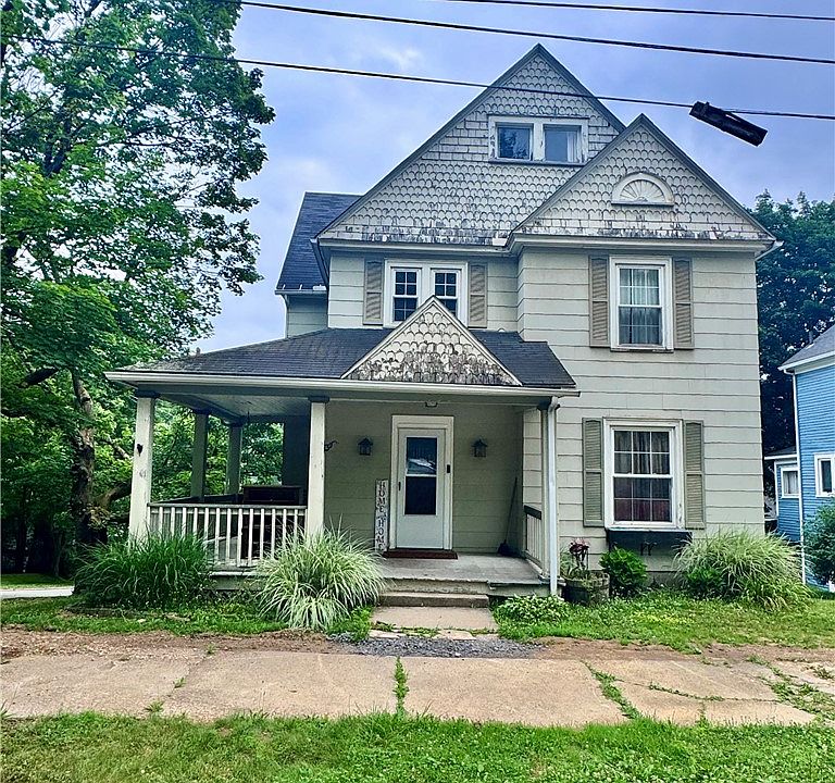 1st image of 1028 W 3rd St
