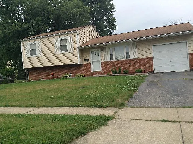 2986 Reynard Rd photo 1