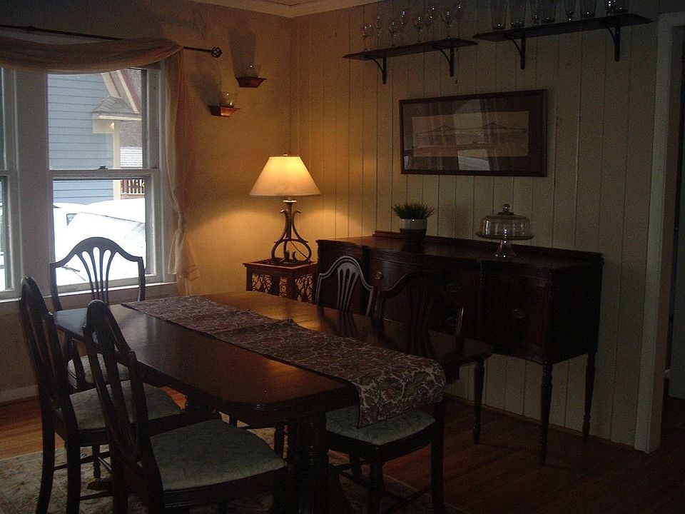 1st image of 4814 Clark St