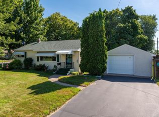 2650 Pascal St, Saint Paul, MN 55113