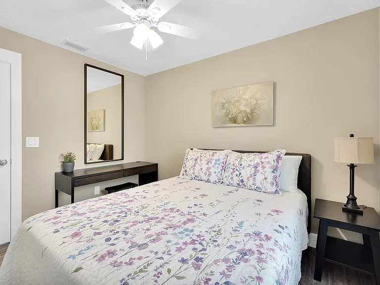232 Ocean Blvd — Photo 3
