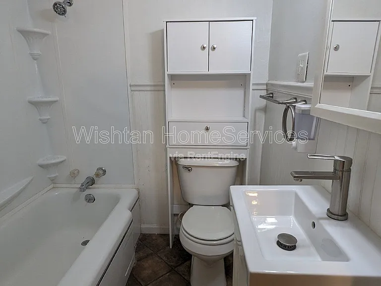410 N Monroe St #N — Photo 10
