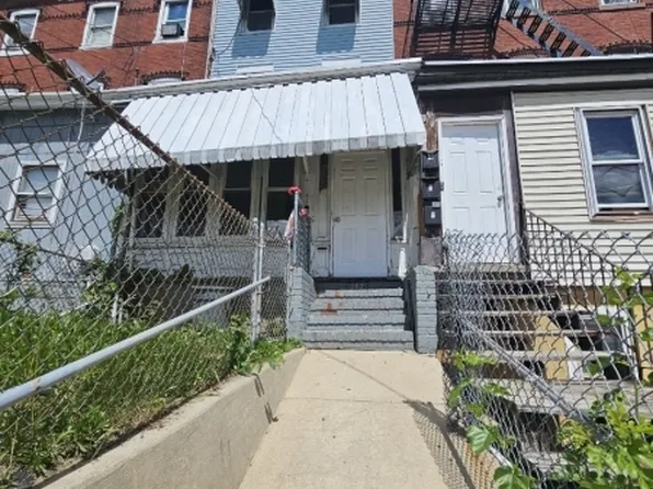 302 Pennington Ave, Trenton City, NJ 08618