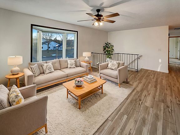 2nd image of 3592 Gershwin Pl N