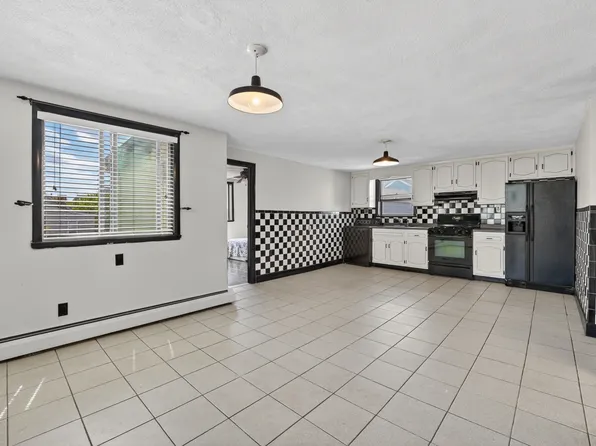 54 Flint St #2, Somerville, MA 02145