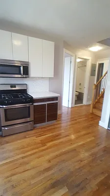 Rented by Evergreen Apartments BK | media 38