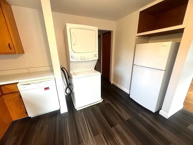 193 Canfield Dr #UP — Photo 5