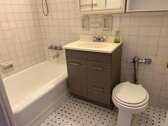 5th image of 50-22 40th St #2C