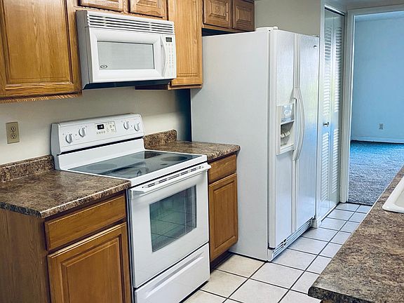 3rd image of 4716 S Woodduck Ln #4716