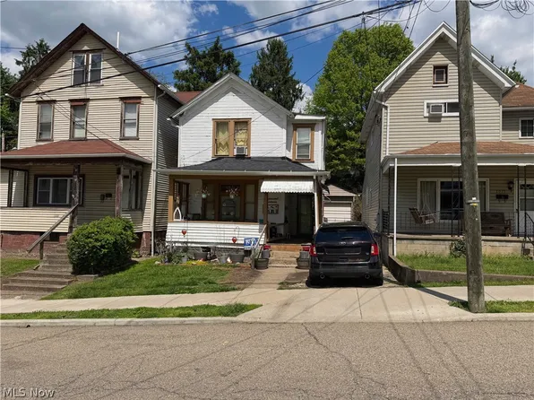 1013 Bradshaw Ave, East Liverpool, OH 43920