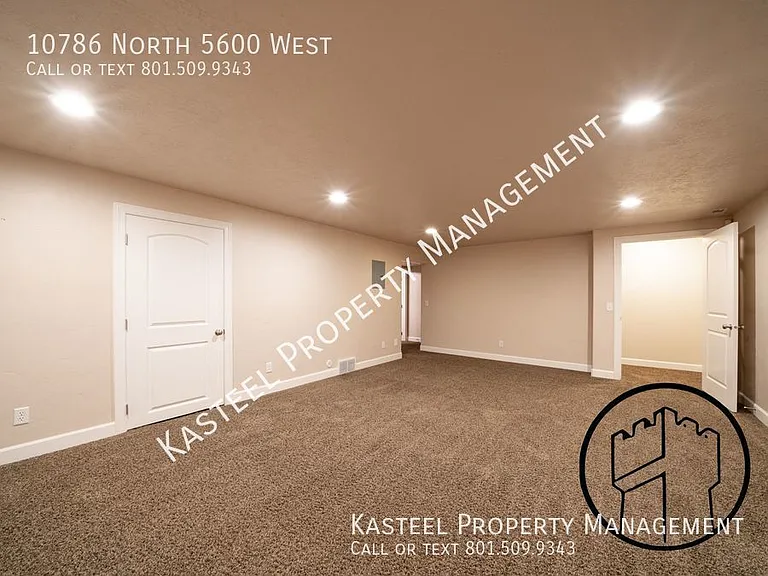 10786 N 5600 W — Photo 28