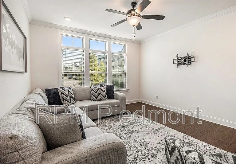 2638 Caruso Way — Photo 16