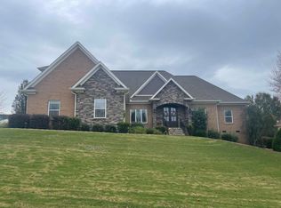 343 Island Green Ln, Inman, SC 29349