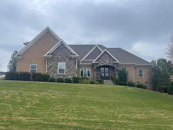 343 Island Green Ln, Inman, SC 29349