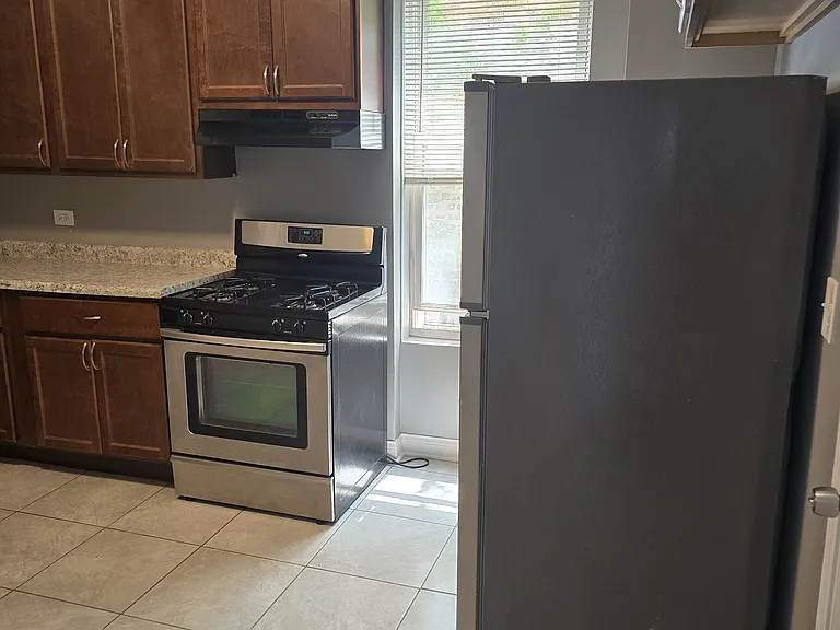 6140 S Rockwell St #2 — Photo 8