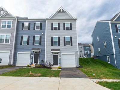 767 Lord Fairfax St, Charles Town, WV, 25414