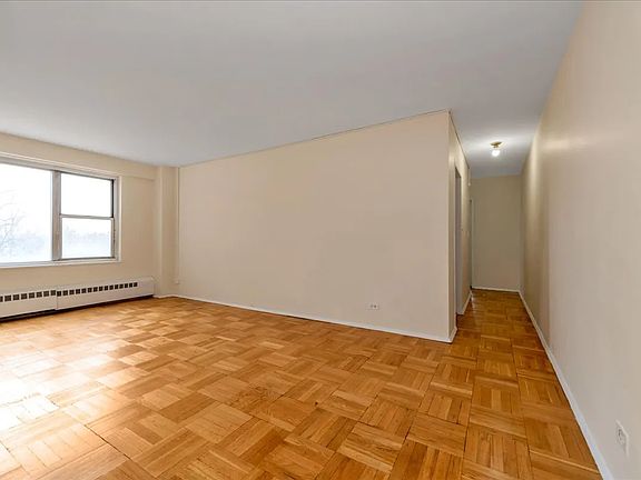5th image of 3850 Sedgwick Ave APT 8A