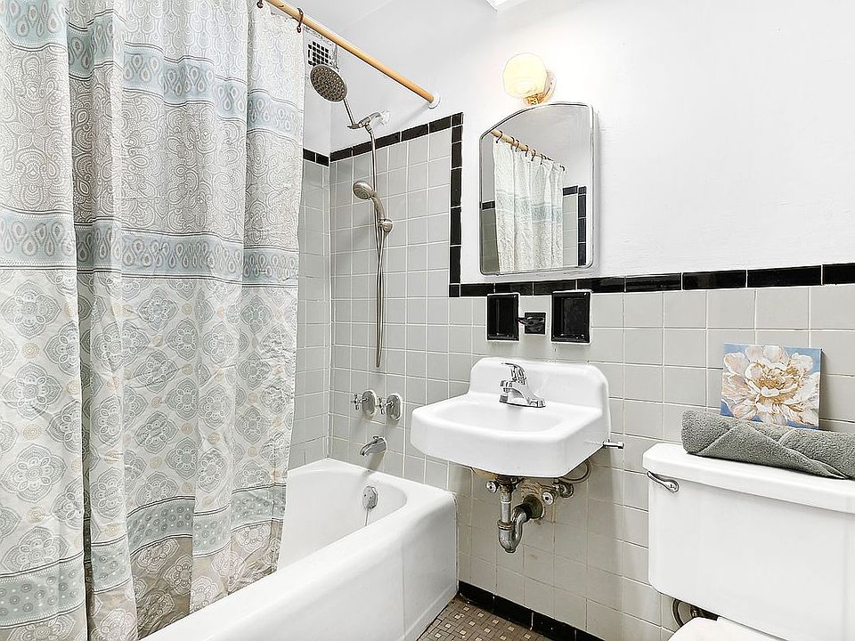 1st image of 115 Ashland Pl APT 3B