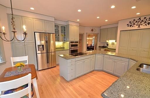 5th image of 44 Newell Dr