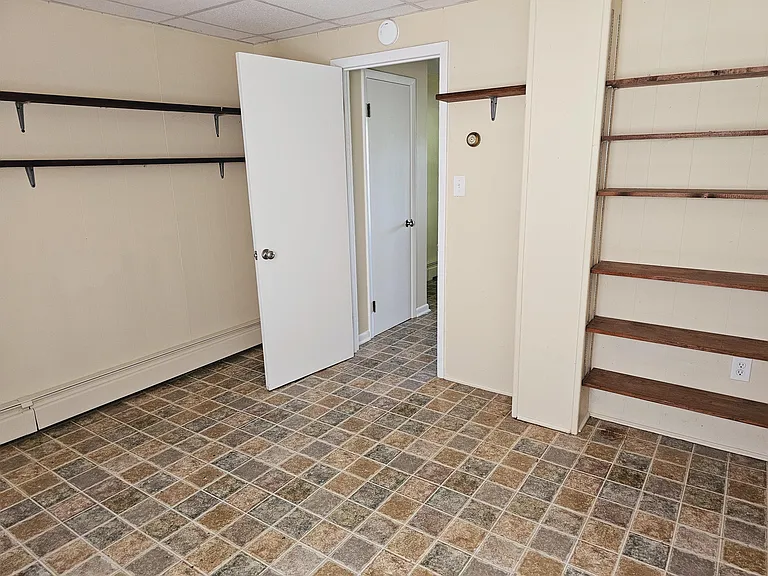 222 Walker St — Photo 3