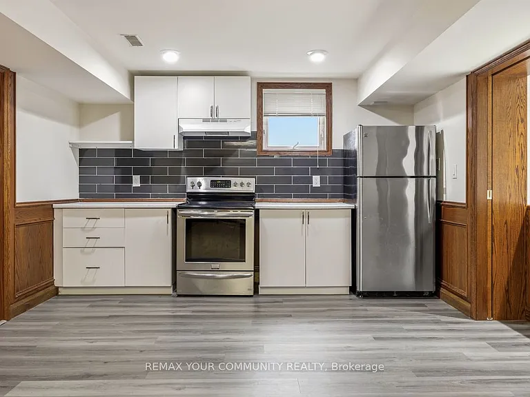 27 Denham Dr #LOWER — Photo 2