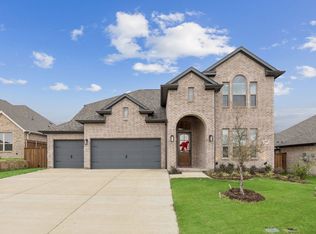 729 Carriage Hill Rd, Midlothian, TX 76065