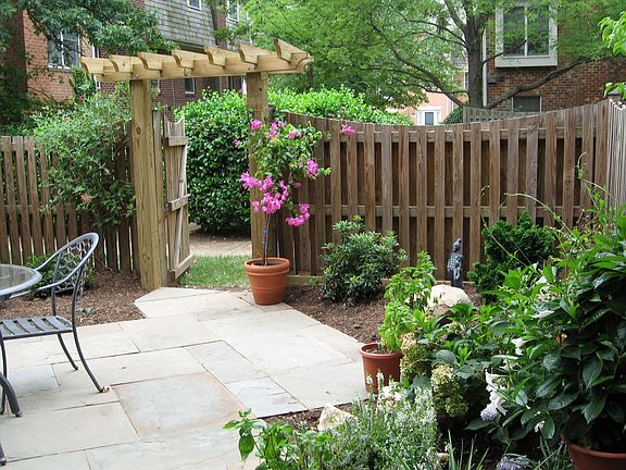 Private garden oasis