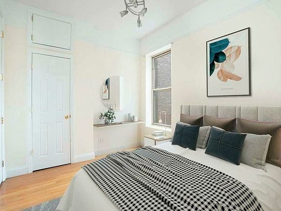 3rd image of 215 W 116th St APT 2B