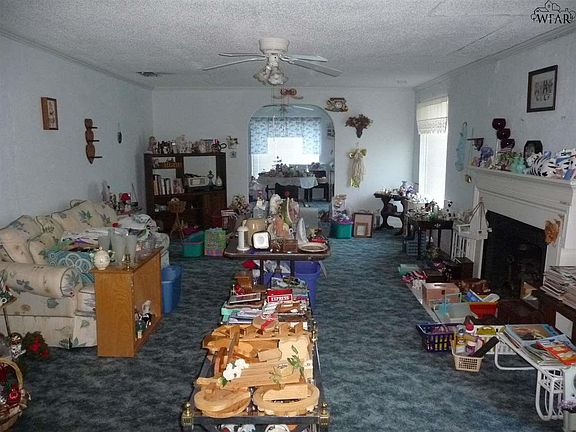 4th image of 2134 McGrath Ln