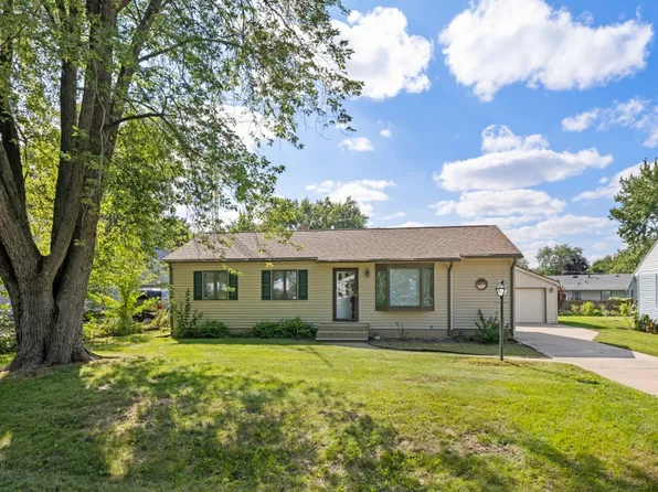 9413 Cinncinnati Dr, Machesney Park, IL 61115