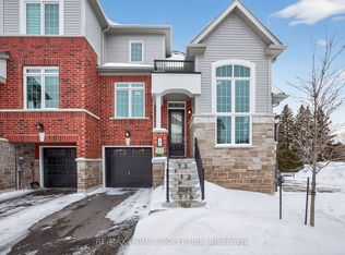 106 Lyall Stokes Cir, East Gwillimbury, ON L0G 1M0