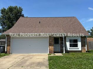 4208 Spring Valley Rd, Evansville, IN 47715