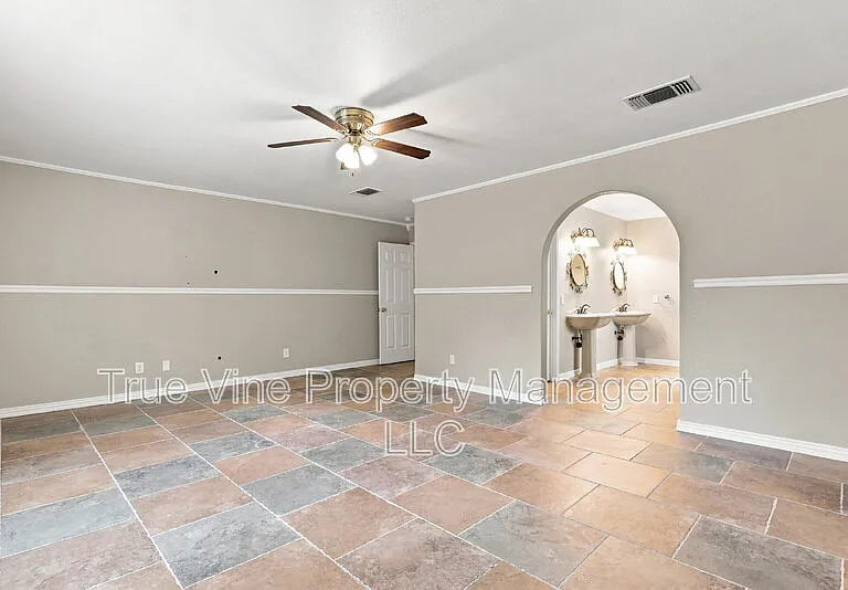 6317 Stable Farm — Photo 25