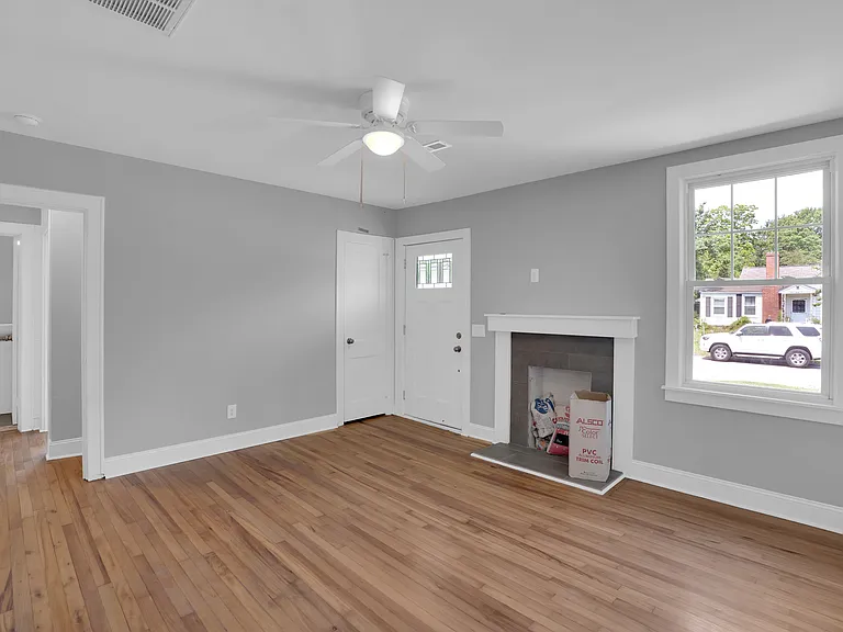 320 Virginia St — Photo 6
