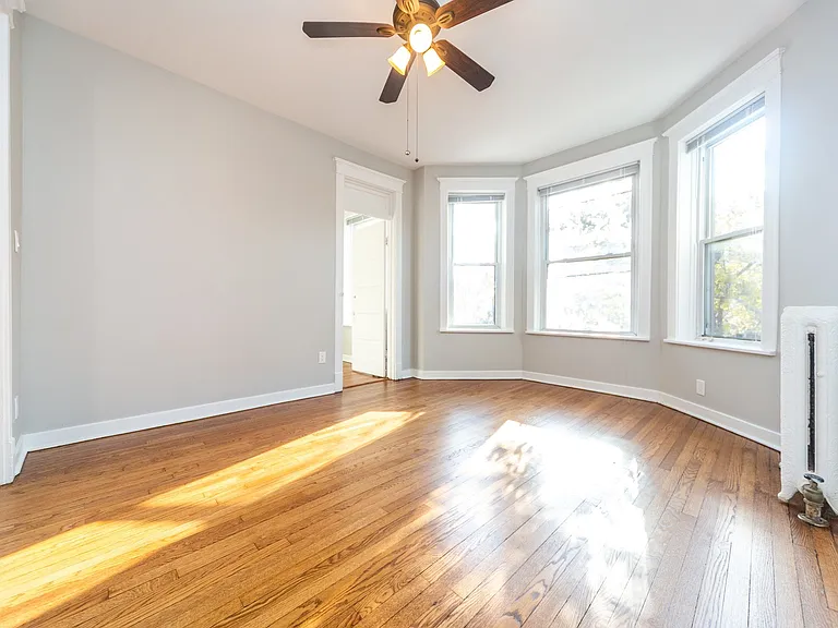 1204 Lexington — Photo 13