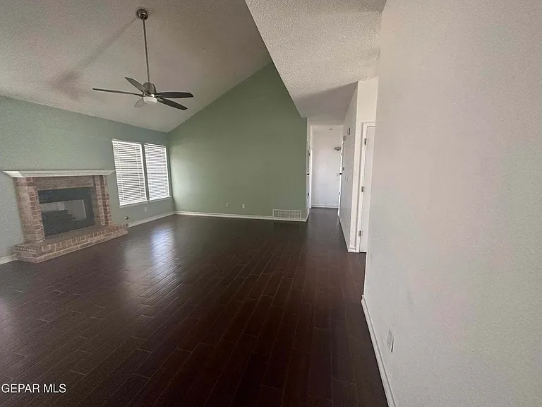 408 Hadley Pl — Photo 24