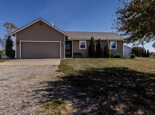 5430 SE Stubbs Rd, Tecumseh, KS 66542