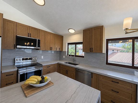 4th image of 277 Keonekai Rd