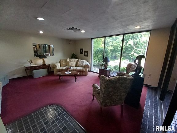 3rd image of 1800 7th St Unit 12F