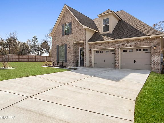 2nd image of 24601 Knollwood Dr